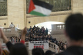 Demonstran Pro Palestina Blokir Stasiun Grand Central New York