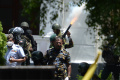 Demonstran Serbu Kantor Perdana Menteri Sri Lanka