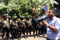 Demonstran Serbu Kantor Perdana Menteri Sri Lanka