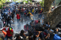 Demonstran Serbu Kantor Perdana Menteri Sri Lanka
