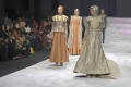 desainer-riris-ghofir-hadirkan-diora-series_20230918_082406.jpg