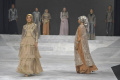 desainer-riris-ghofir-hadirkan-diora-series_20230918_082639.jpg