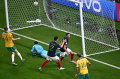 Detik-detik Adrien Rabiot Bobol Gawang Australia