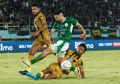 dewa-united-taklukkan-pss-sleman-3-2-di-stadion-manahan-solo_20240421_204252.jpg