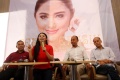 dewi-perssik-launching-album-semua-karena-cinta_20170413_200907.jpg