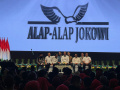 dihadapan-relawan-alap-alap-jokowi-presiden-jokowi-pesan-cari_20231007_193358.jpg