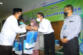 dirut-btn-berangkatkan-30-pegawai-btn-naik-haji_20220610_112049.jpg