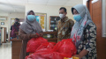 Distribusi Bantuan Makanan Siap Saji Warga Isoman