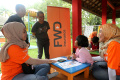 Donasi Alat Olahraga FWD LiveLife Step It Up Challenge