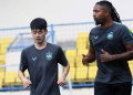 Dua Pamain PSIS Taisei Marukawa dan Carlos Fortes Jalani Latihan