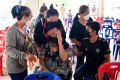 Duka Keluarga Korban Penembakan Massal di Thailand