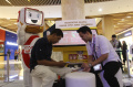 dukung-jakreatifest-lrt-jakarta-buka-booth-sosialisasi-dan-eduk_20240607_192618.jpg