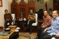 eko-patrio-datangi-kemenlu-bahas-penahanan-pelawak_20180209_201644.jpg