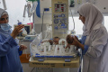 evakuasi-31-bayi-prematur-dari-rs-al-shifa_20231120_150939.jpg