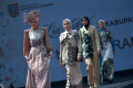 fashion-on-the-street-meriahkan-hut-ke-112-kabupaten-jombang_20221023_174941.jpg