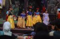 Fashion Show Ala Snow White