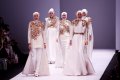Fashion Show Karya Dian Pelangi Pada Ajang JFW 2017
