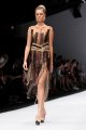 fashion-show-karya-ivan-gunawan-pada-ajang-jfw-2017_20161030_170015.jpg