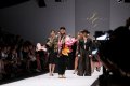 fashion-show-karya-ivan-gunawan-pada-ajang-jfw-2017_20161030_170703.jpg