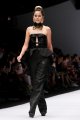 fashion-show-karya-ivan-gunawan-pada-ajang-jfw-2017_20161030_170727.jpg
