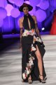 fashion-show-karya-sebastian-gunawan_20150205_025713.jpg