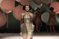 fashion-show-karya-sebastian-gunawan_20150205_030052.jpg