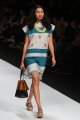 Fashion Show Koleksi Lekat di JFW 2015