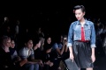 fashion-show-koleksi-matahari-di-jfw_20171025_153550.jpg
