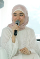 febby-rastanty-raih-cumlaude-di-fakultas-hukum_20240402_184547.jpg