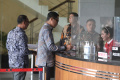 febri-diansyah-dan-rasamala-aritonang-diperiksa-kpk_20231002_170029.jpg