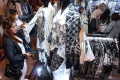 festival-batik-bordir-dan-tenun-nusantara-di-bandung_20240801_220028.jpg