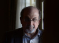 File Foto Salman Rushdie Penulis Kontroversial Ditikam