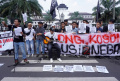 fpmi-jabar-serukan-bebaskan-bumi-palestina-dari-pendudukan_20240517_201619.jpg