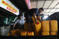 Geliat Agen Minyak Goreng Curah di Tengah Kelangkaan