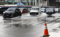 Genangan Air Hujan Selimuti Jalan Didepan Gedung Sarinah
