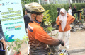 Gotong Royong Boyong Pohon pada Acara Car Free Day