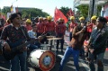 Grup band Dandelion Hibur Demo Buruh