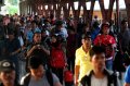 H+4 Arus Balik Pemudik di Stasiun Pasar Senen Padat