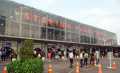 H+4 Lebaran, Stasiun KA Pasar Senen Masih Ramai Pemudik