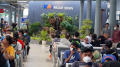H+4 Lebaran, Stasiun KA Pasar Senen Masih Ramai Pemudik