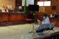 habib-bahar-bin-smith-jalani-sidang-perdana-di-pn-bandung_20220405_143958.jpg