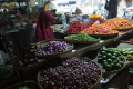 Harga Bawang Merah Turun ke Rp 68.100 per Kg