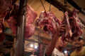 harga-daging-sapi-masih-tinggi_20220511_180841.jpg