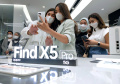 Hari Pertama Penjualan OPPO Find X5 Pro 5G di Bandung