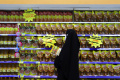 HET Dihapus, Minyak Goreng Kemasan Melimpah di Supermarket