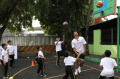 hornets-grant-williams-dan-marquez-bolden-latih-siswa-sd_20240531_170259.jpg
