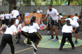 hornets-grant-williams-dan-marquez-bolden-latih-siswa-sd_20240531_170302.jpg