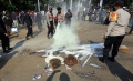 insiden-pendemo-terbakar-saat-aksi-tuntaskan-korupsi-cpo_20220527_210816.jpg