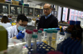 Intip Laboratorium China Penemu Obat Covid-19