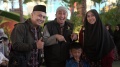 irfan-hakim-bersama-istri-menunaikan-ibadah-umrah_20190103_124313.jpg